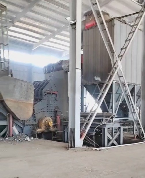 服務(wù)于客戶多年的路友汽車殼破碎機，不論動力還是產(chǎn)能都宛如新機